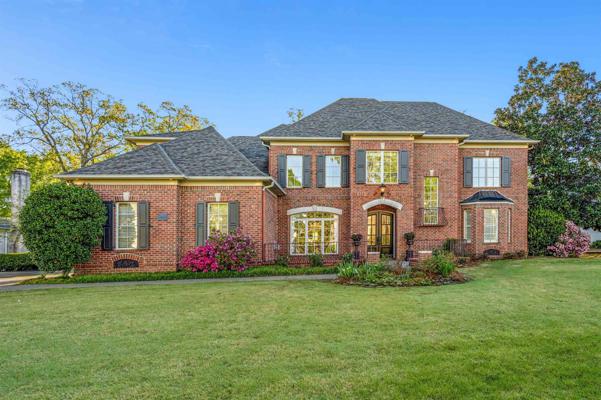 3084 Devonshire Way
